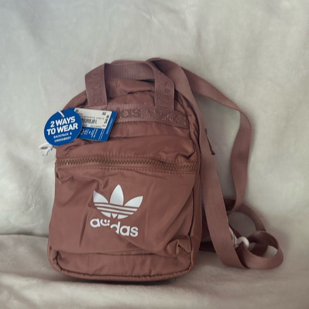 GREAT GIFT IDEA! Adidas Crossbody Bag - Picture 1 of 3
